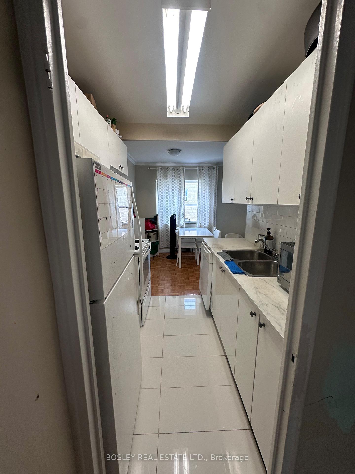 Photo 3 of Unit 309, 970 Eglinton Avenue E, Toronto, Leaside — HOMEH