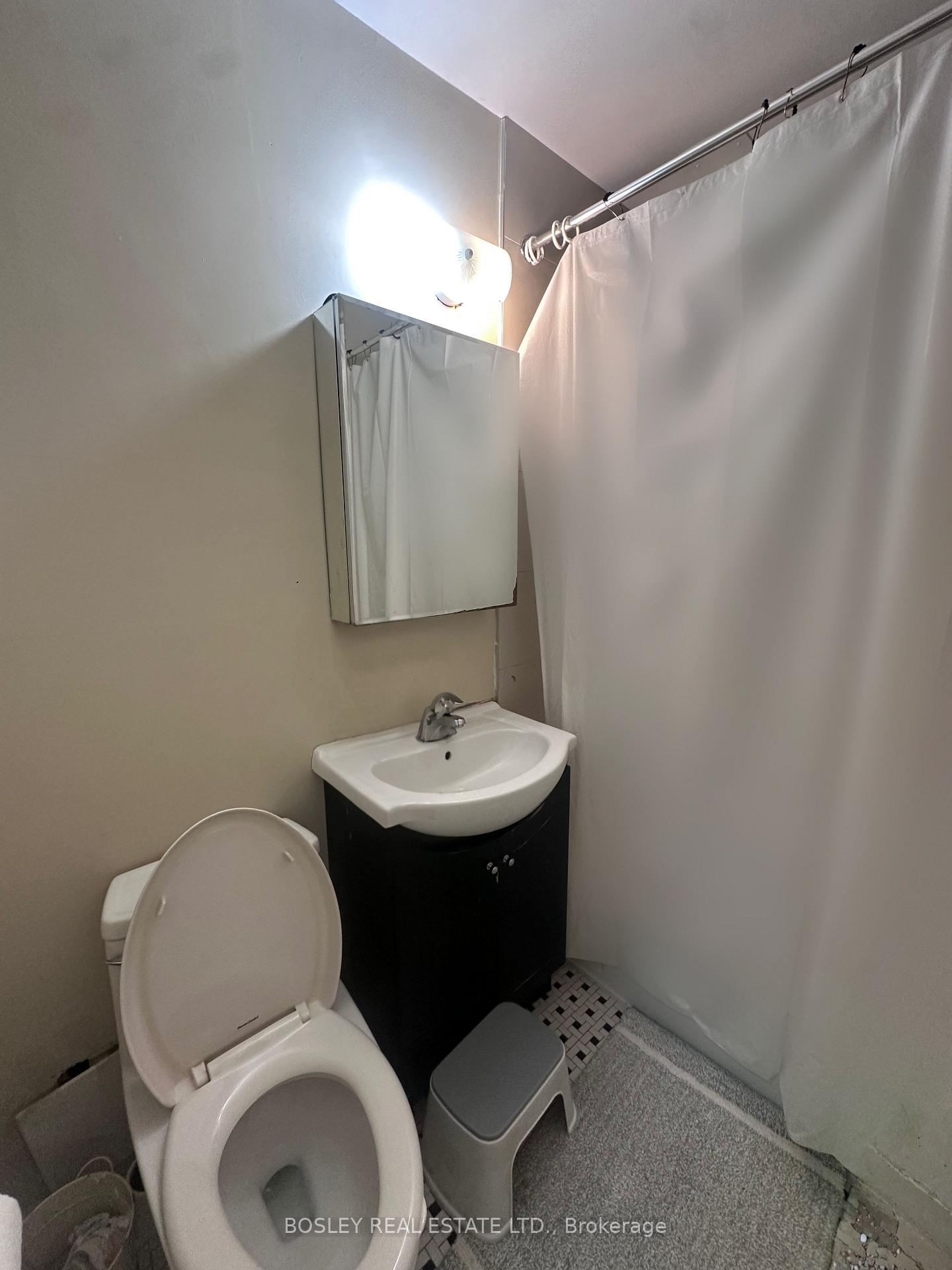 Photo 7 of Unit 309, 970 Eglinton Avenue E, Toronto, Leaside — HOMEH