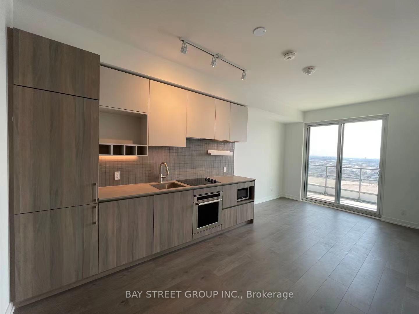 Photo 4 of Unit 5105, 950 portage Parkway, Vaughan, Vaughan Corporate Centre — HOMEH