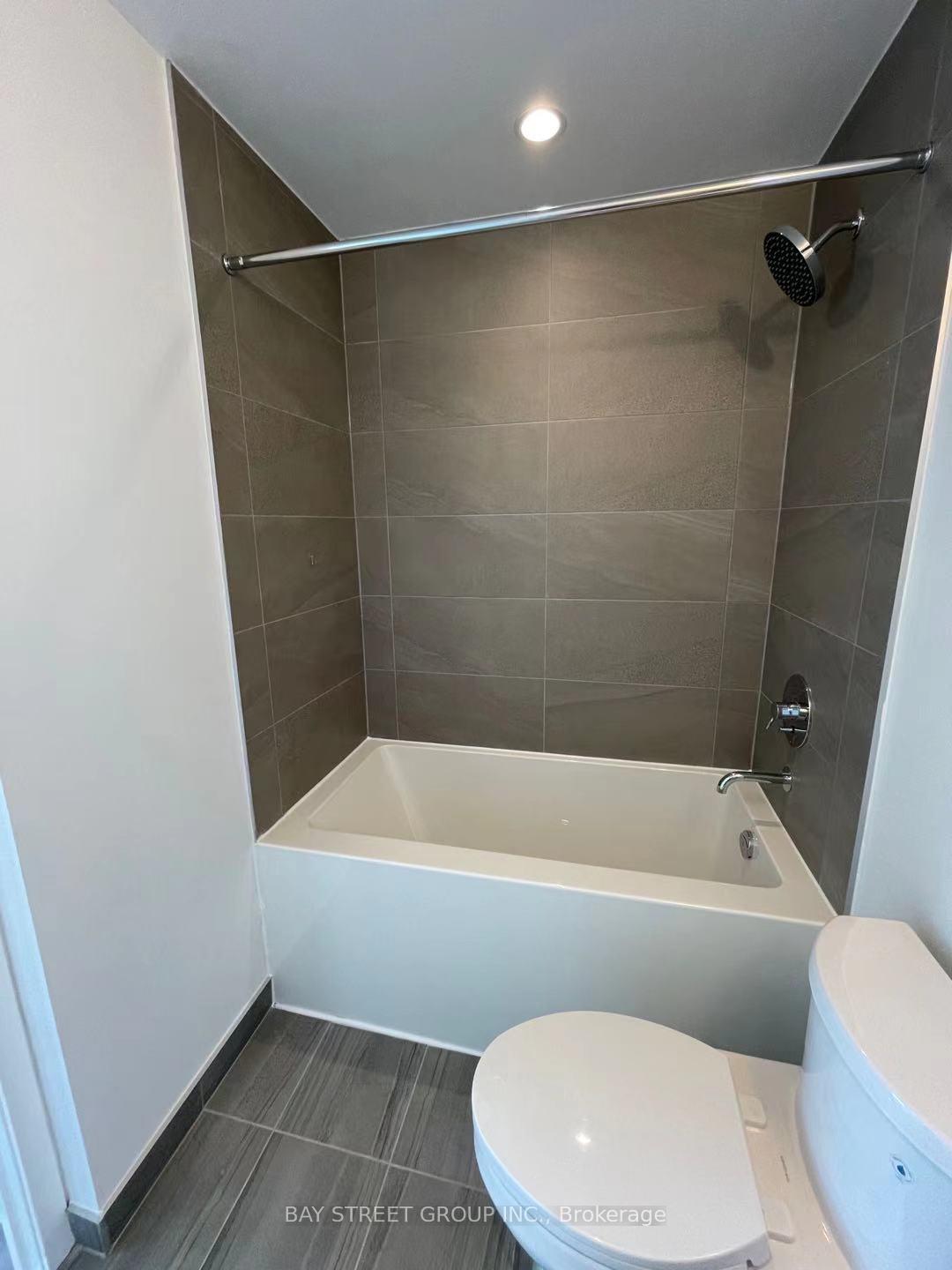 Photo 11 of Unit 5105, 950 portage Parkway, Vaughan, Vaughan Corporate Centre — HOMEH