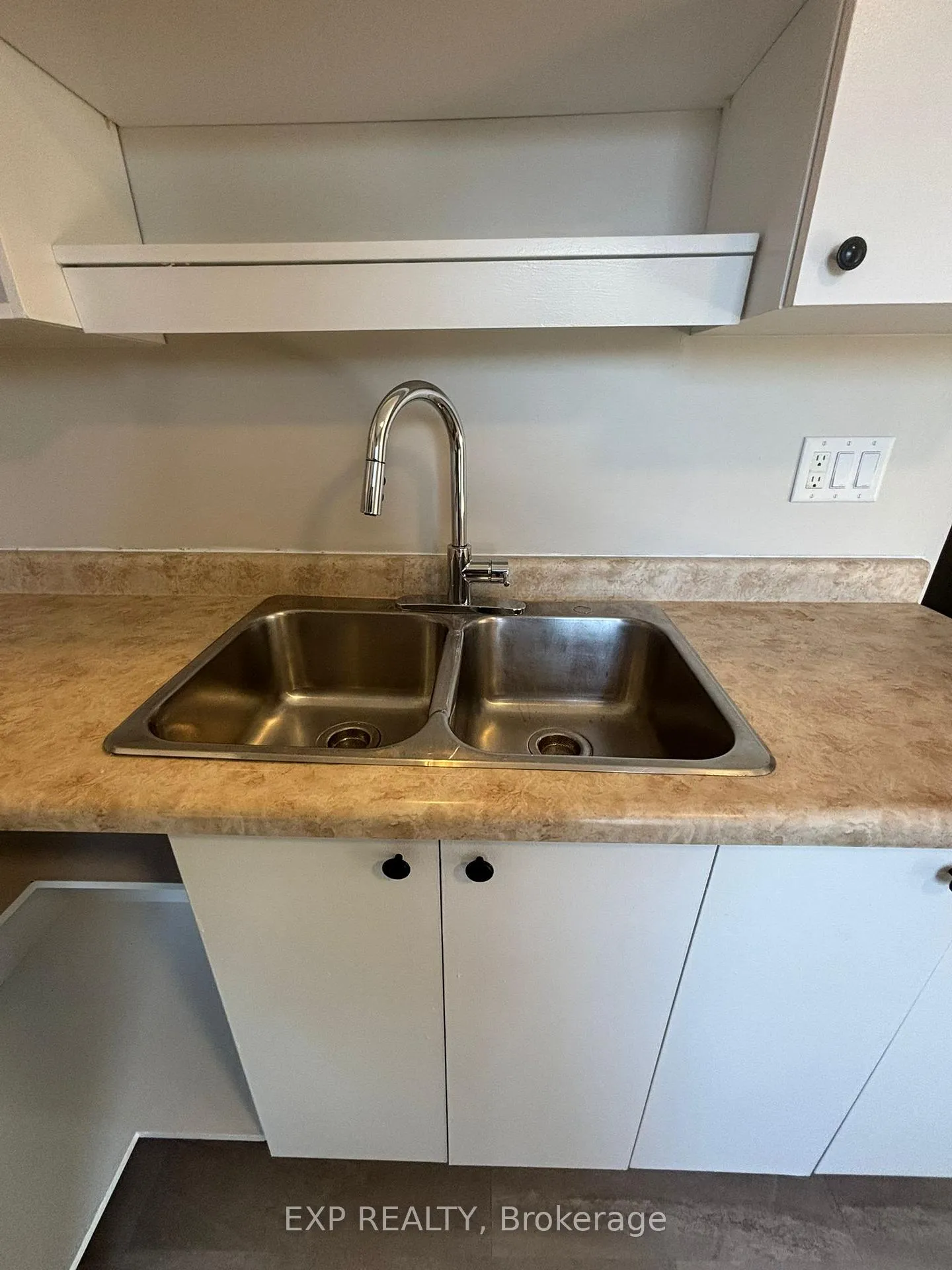 Photo 9 of Unit 2, 12 Benjamin Street, Wilmot — HOMEH
