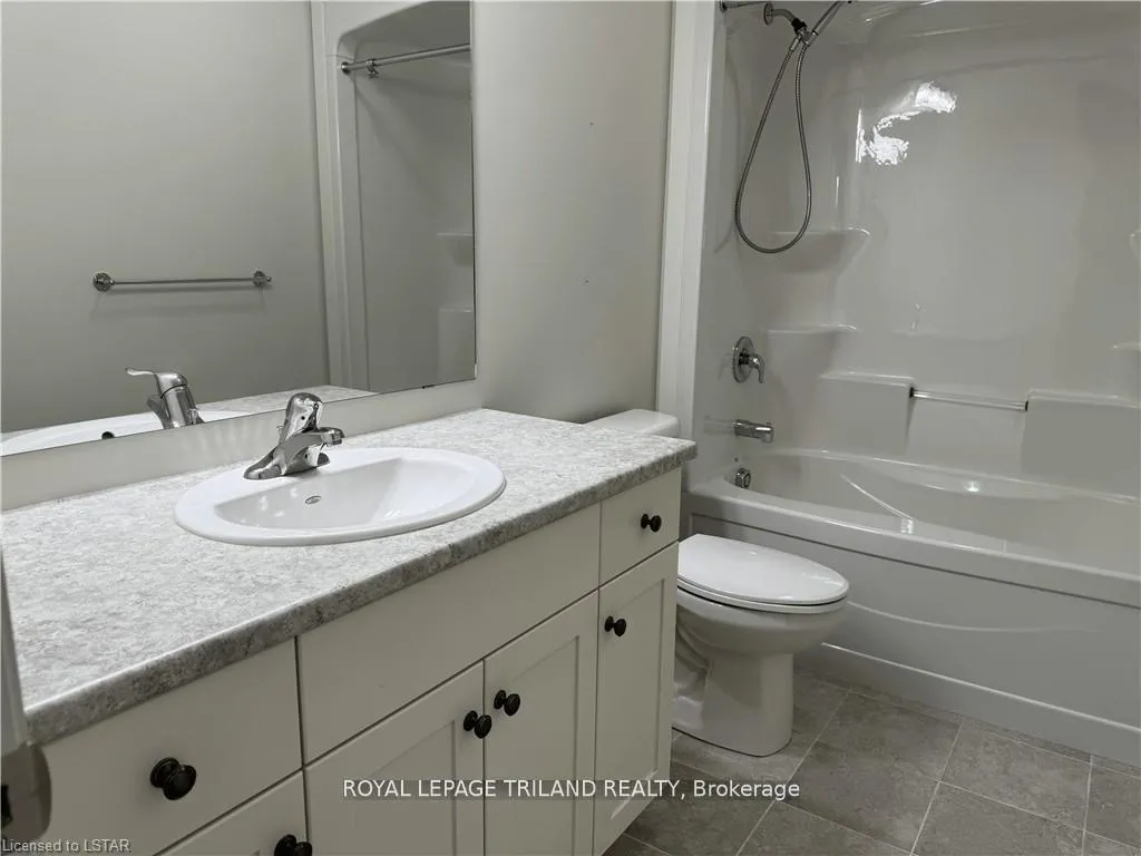 Photo 10 of 58 Cortland Terrace, St. Thomas — HOMEH
