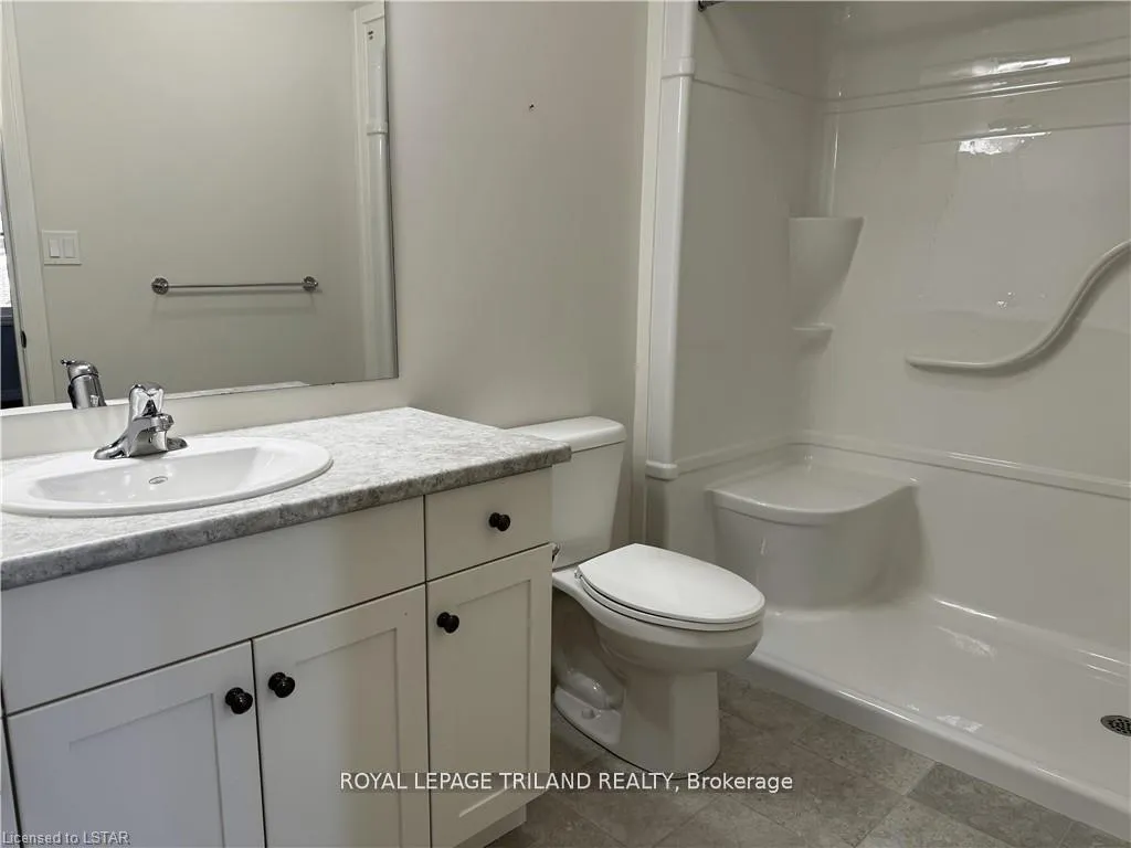 Photo 13 of 58 Cortland Terrace, St. Thomas — HOMEH