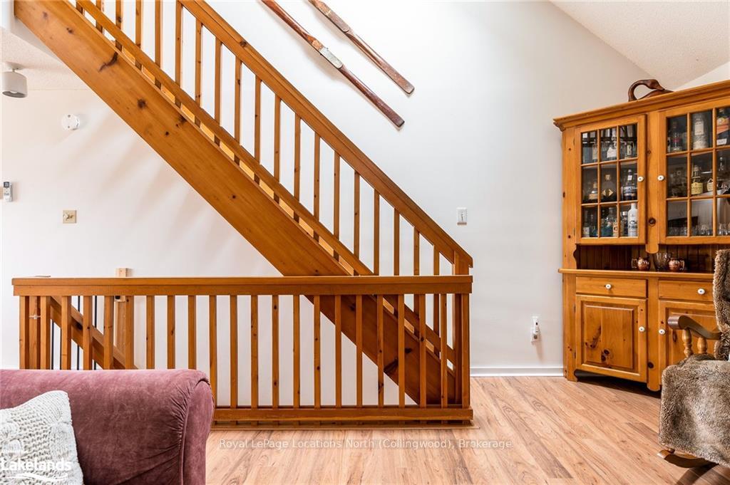 Photo 9 of 470 Oxbow Crescent, Collingwood — HOMEH