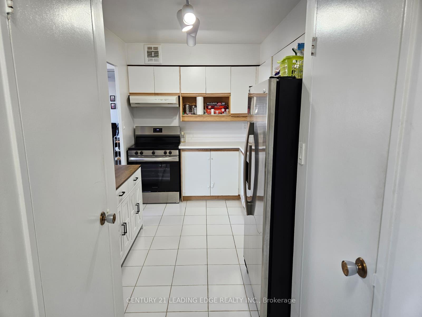 Photo 2 of Unit 615, 5 Vicora Linkway, Toronto, Flemingdon Park — HOMEH