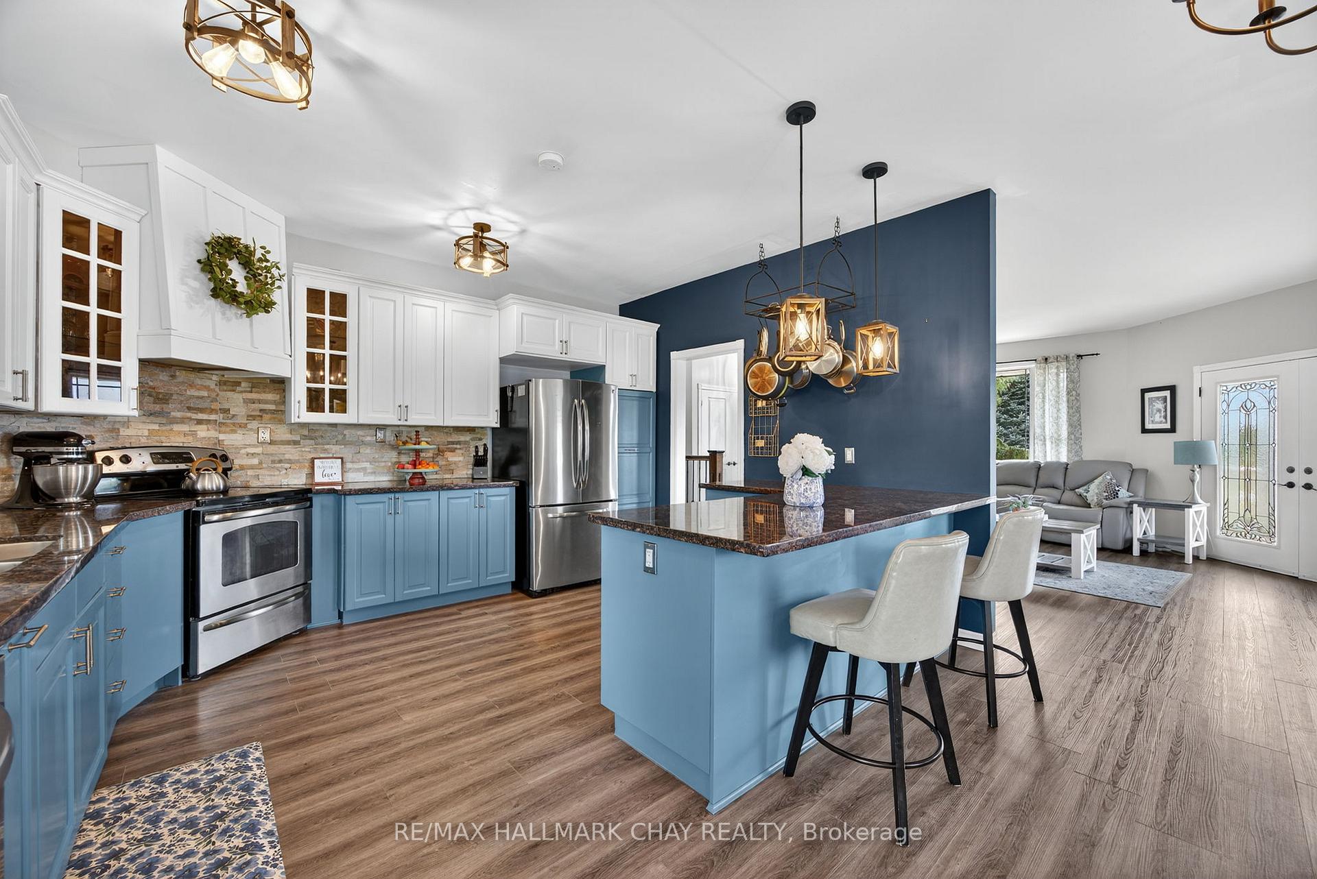 Photo 13 of 5518 Conc 7 Sunnidale Concession, Clearview, Rural Clearview — HOMEH
