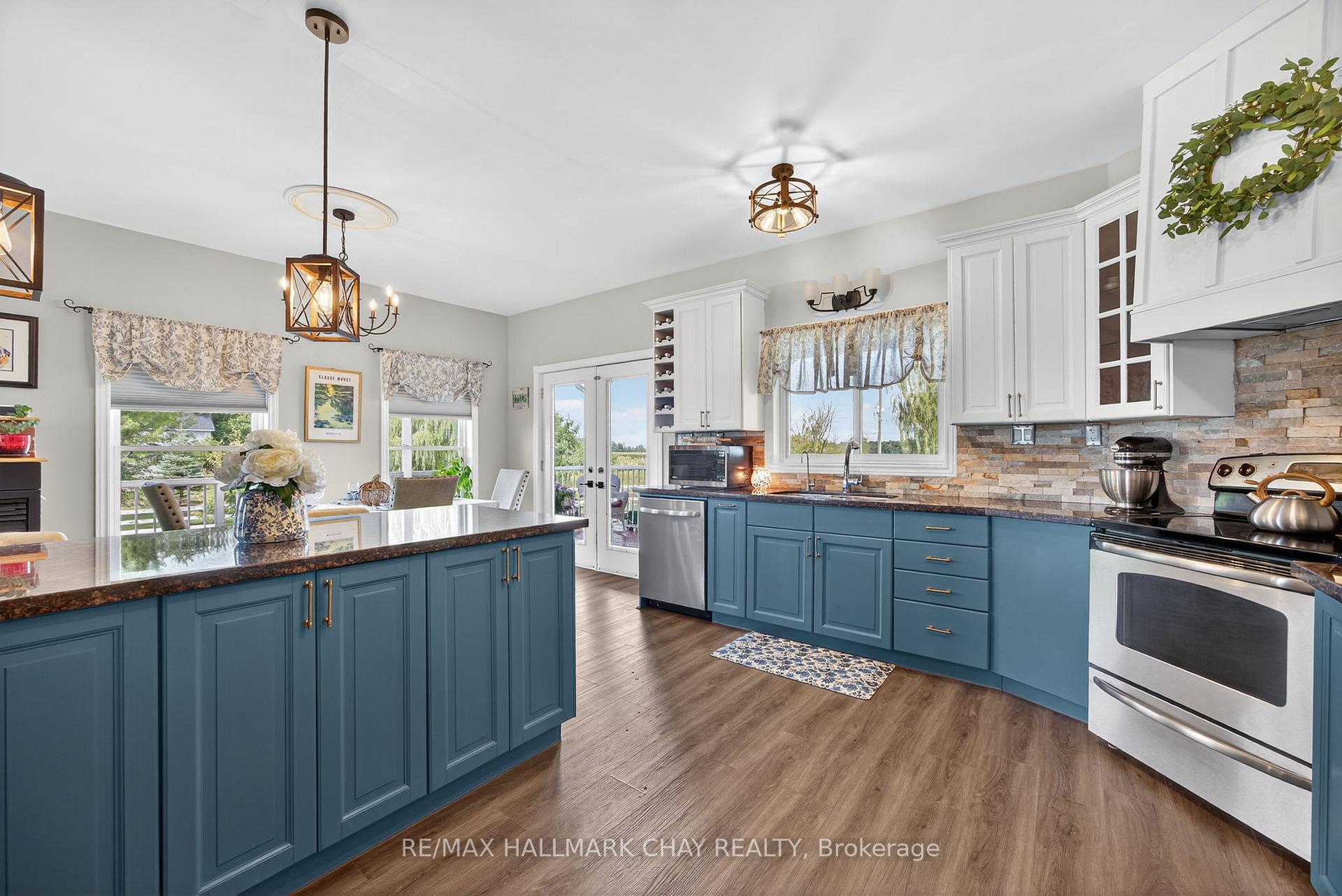 Photo 16 of 5518 Conc 7 Sunnidale Concession, Clearview, Rural Clearview — HOMEH