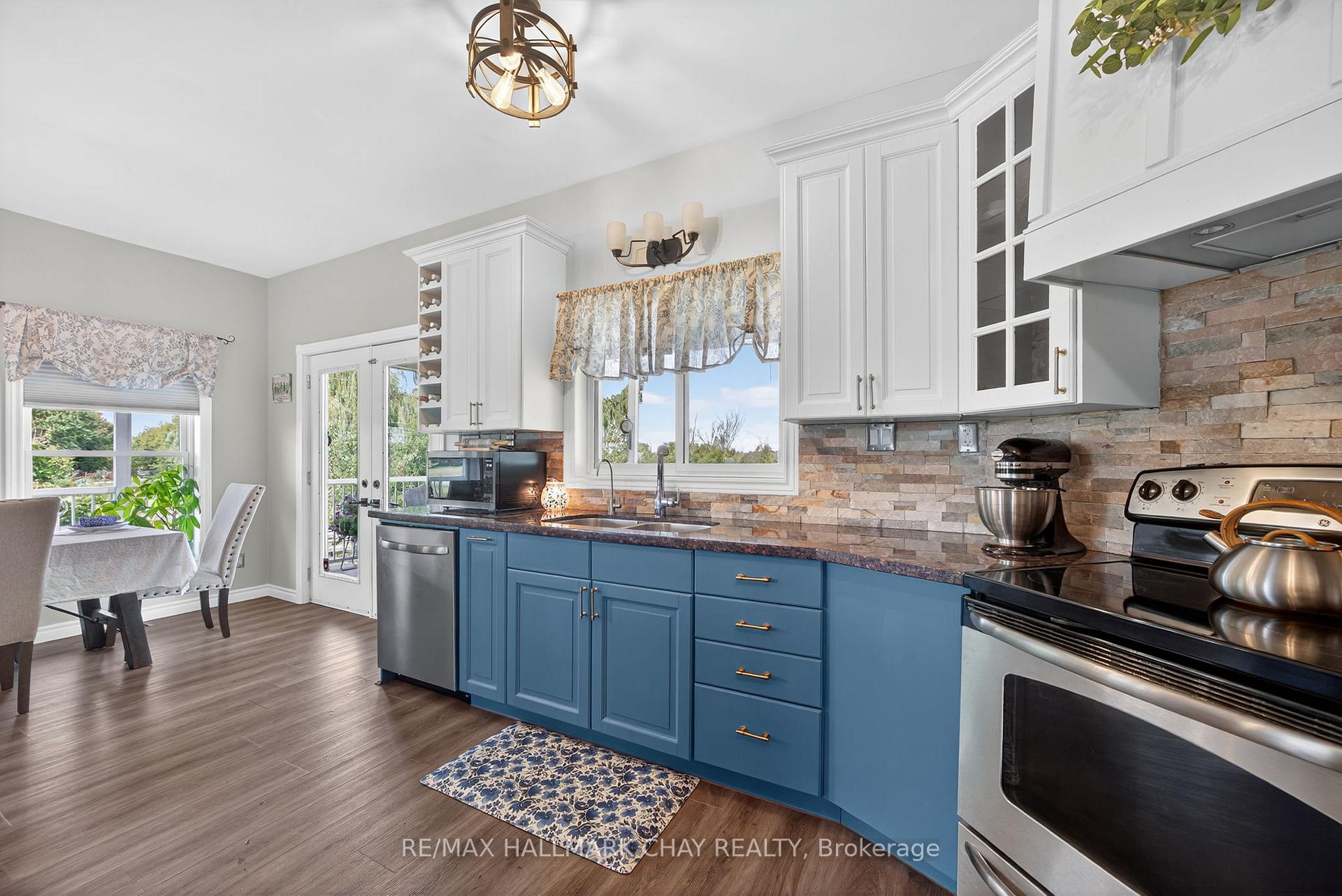 Photo 17 of 5518 Conc 7 Sunnidale Concession, Clearview, Rural Clearview — HOMEH
