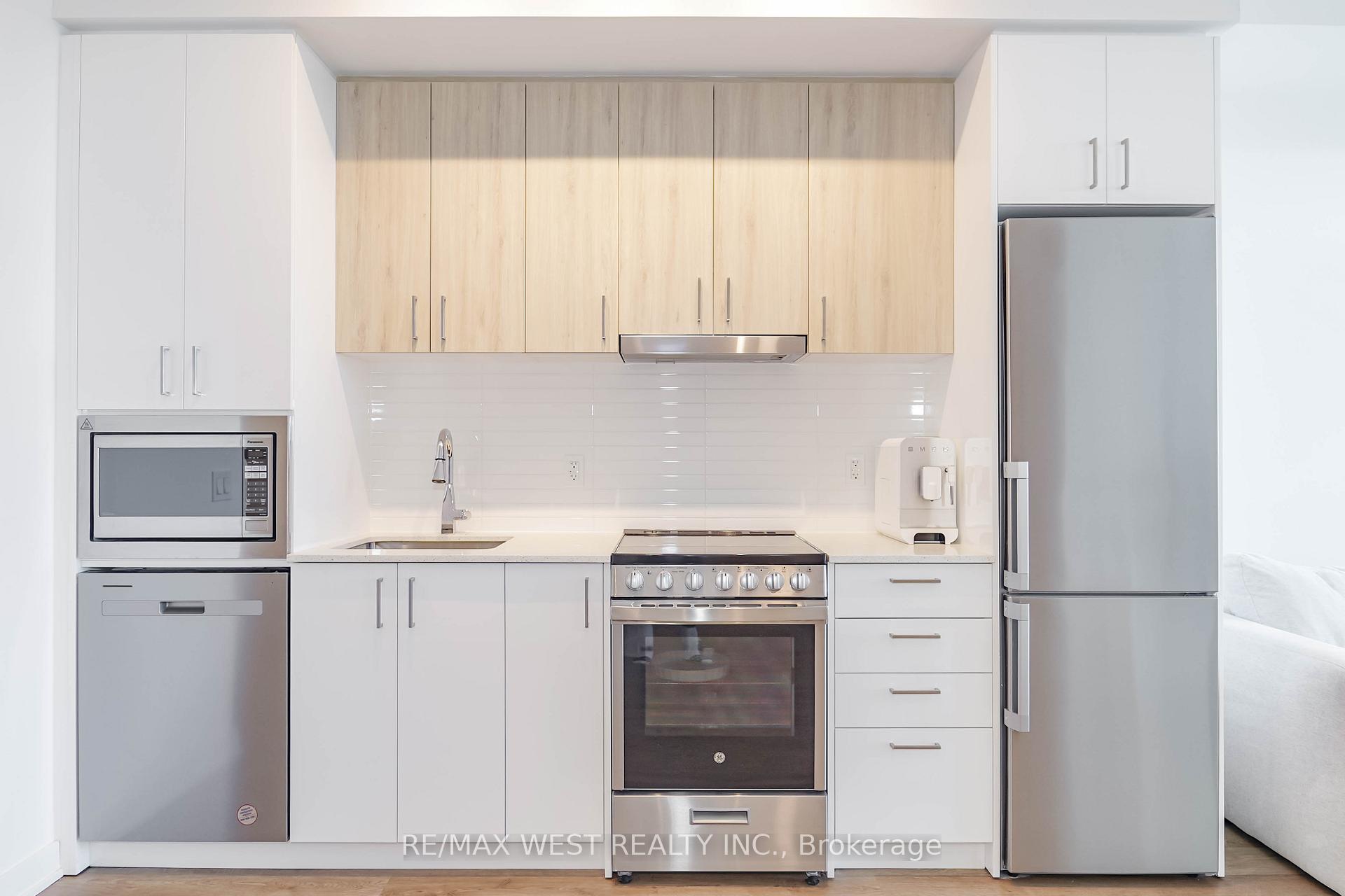 Photo 5 of Unit 1101, 50 Upper Mall Way, Vaughan, Brownridge — HOMEH