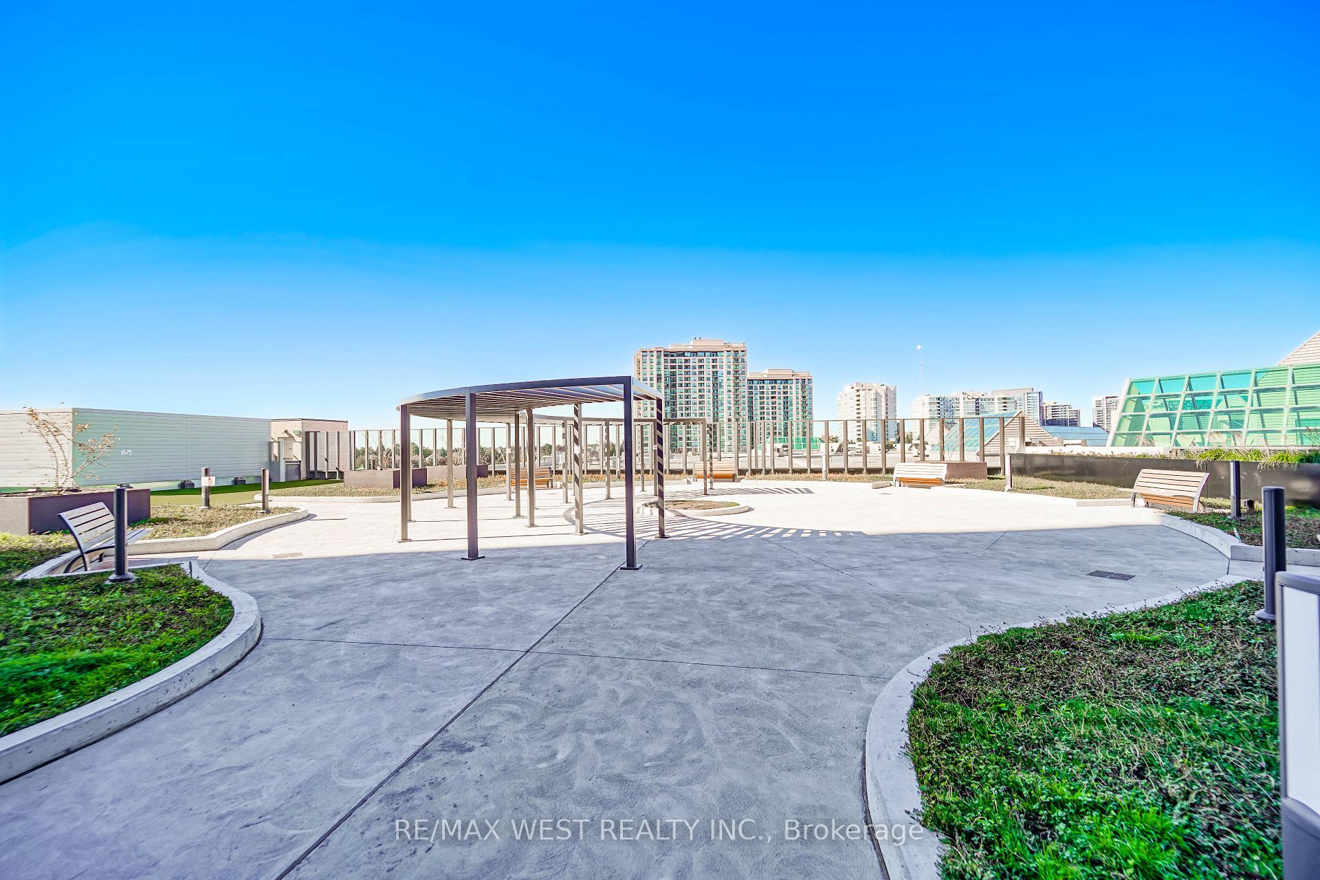 Photo 12 of Unit 1101, 50 Upper Mall Way, Vaughan, Brownridge — HOMEH