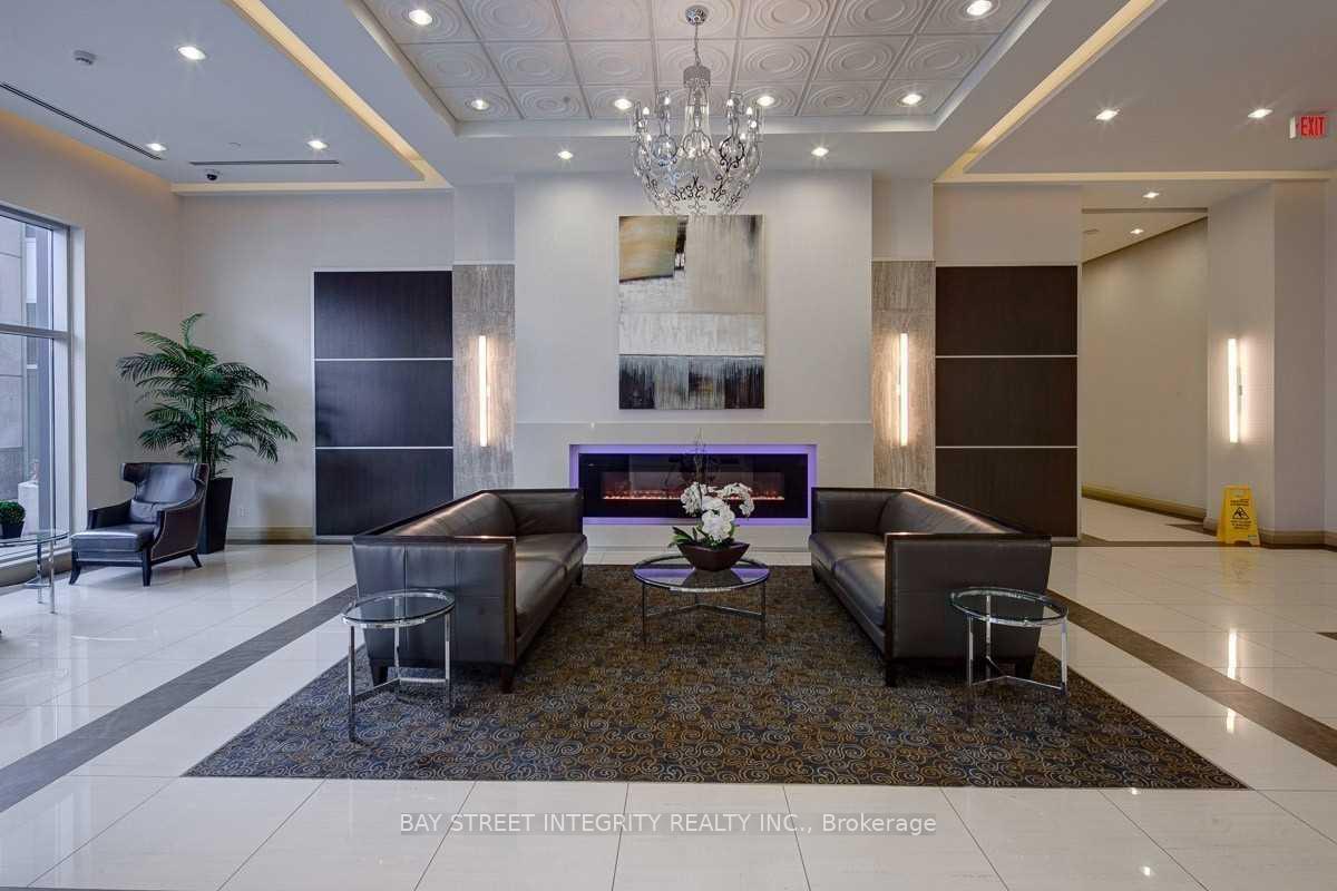 Photo 13 of Unit 1601, 7171 Yonge Street, Markham, Thornhill — HOMEH