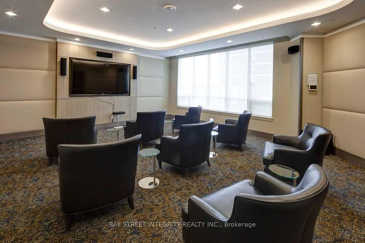 Photo 14 of Unit 1601, 7171 Yonge Street, Markham, Thornhill — HOMEH