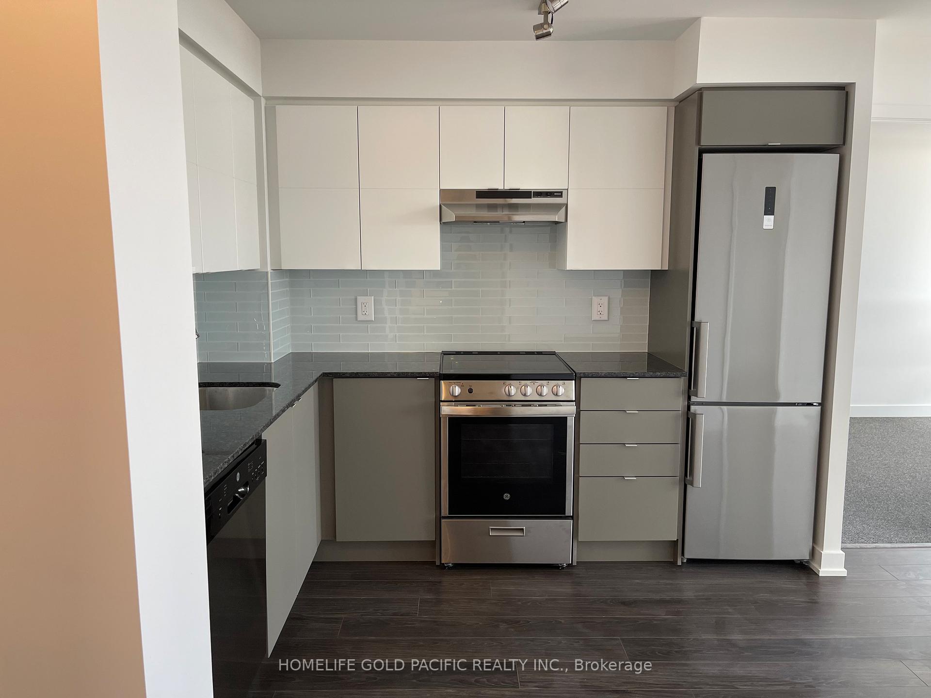 Photo 8 of Unit 720, 120 Varna Drive, Toronto, Englemount-Lawrence — HOMEH