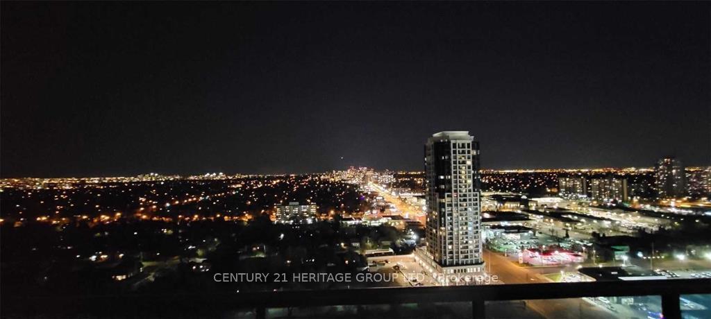 Photo 7 of Unit Ph107, 7165 Yonge Street, Markham, Thornhill — HOMEH