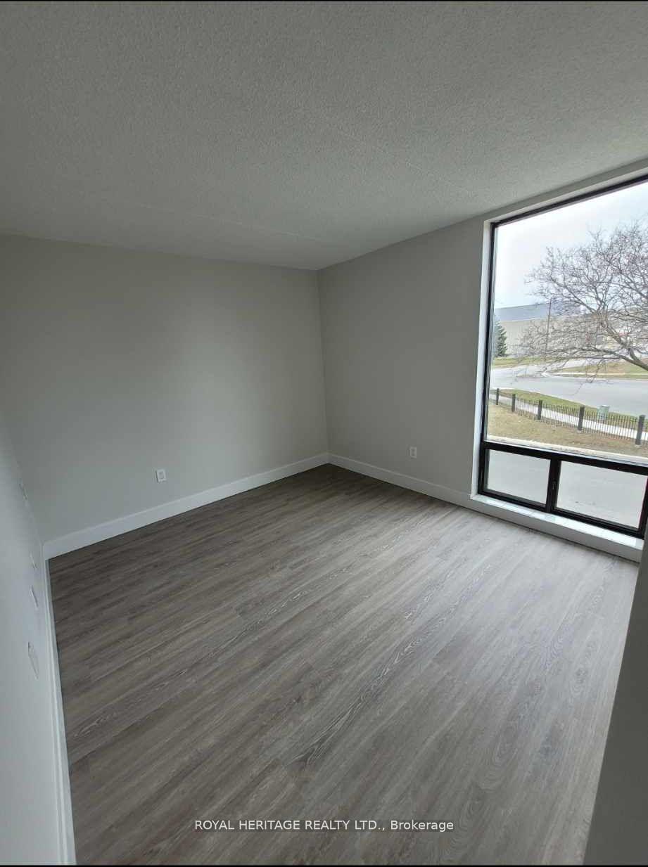 Photo 11 of Unit 211, 1535 Diefenbaker Court, Pickering, Town Centre — HOMEH