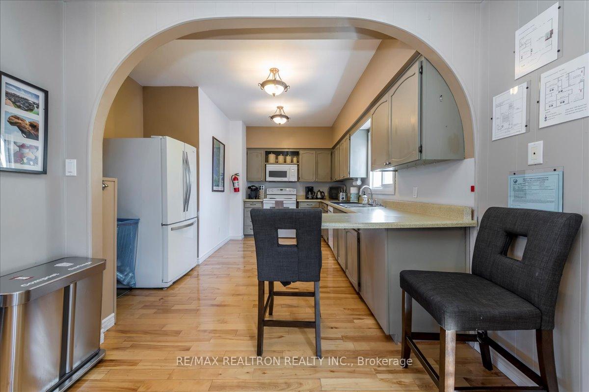 Photo 15 of 146 Carmichael Crescent, Blue Mountains — HOMEH