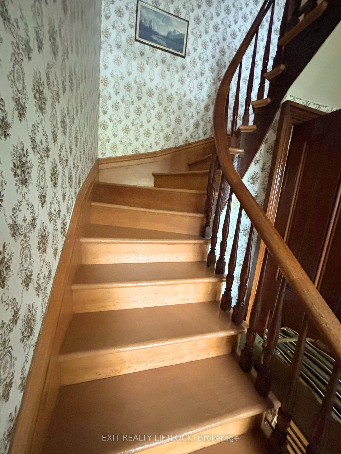 Photo 3 of 404 Morton Line, Cavan Monaghan, Cavan Twp — HOMEH
