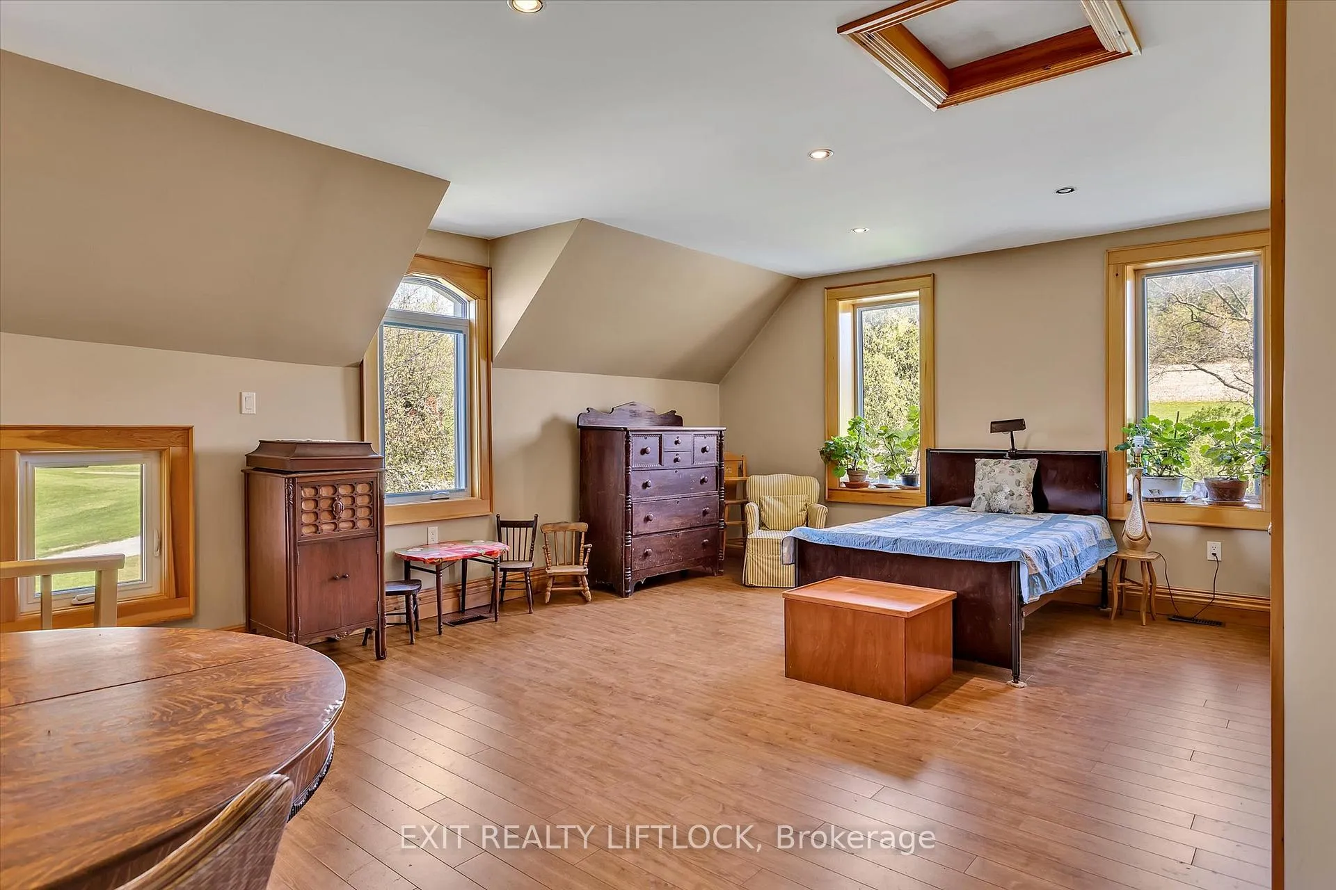 Photo 16 of 404 Morton Line, Cavan Monaghan, Cavan Twp — HOMEH