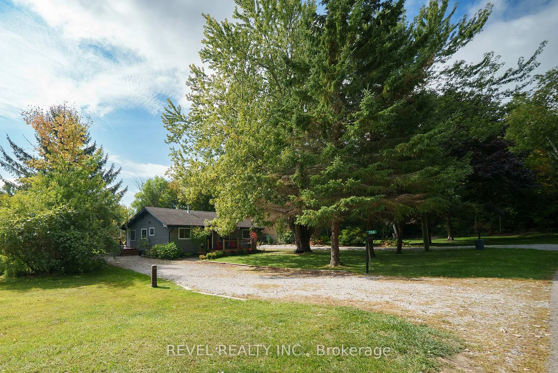 Photo 3 of 114 Hillview Crescent, Norfolk, Turkey Point — HOMEH