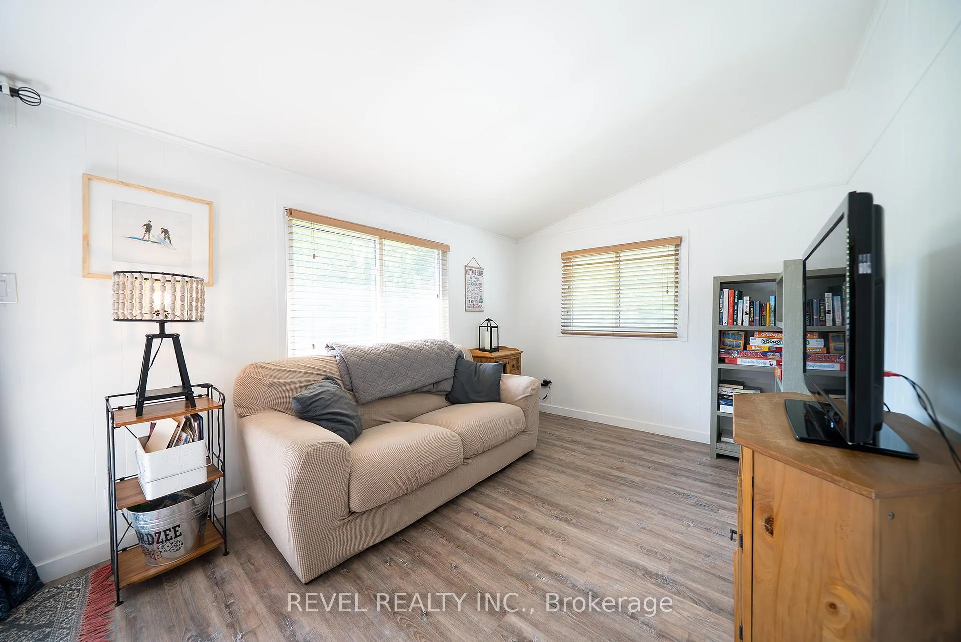 Photo 13 of 114 Hillview Crescent, Norfolk, Turkey Point — HOMEH