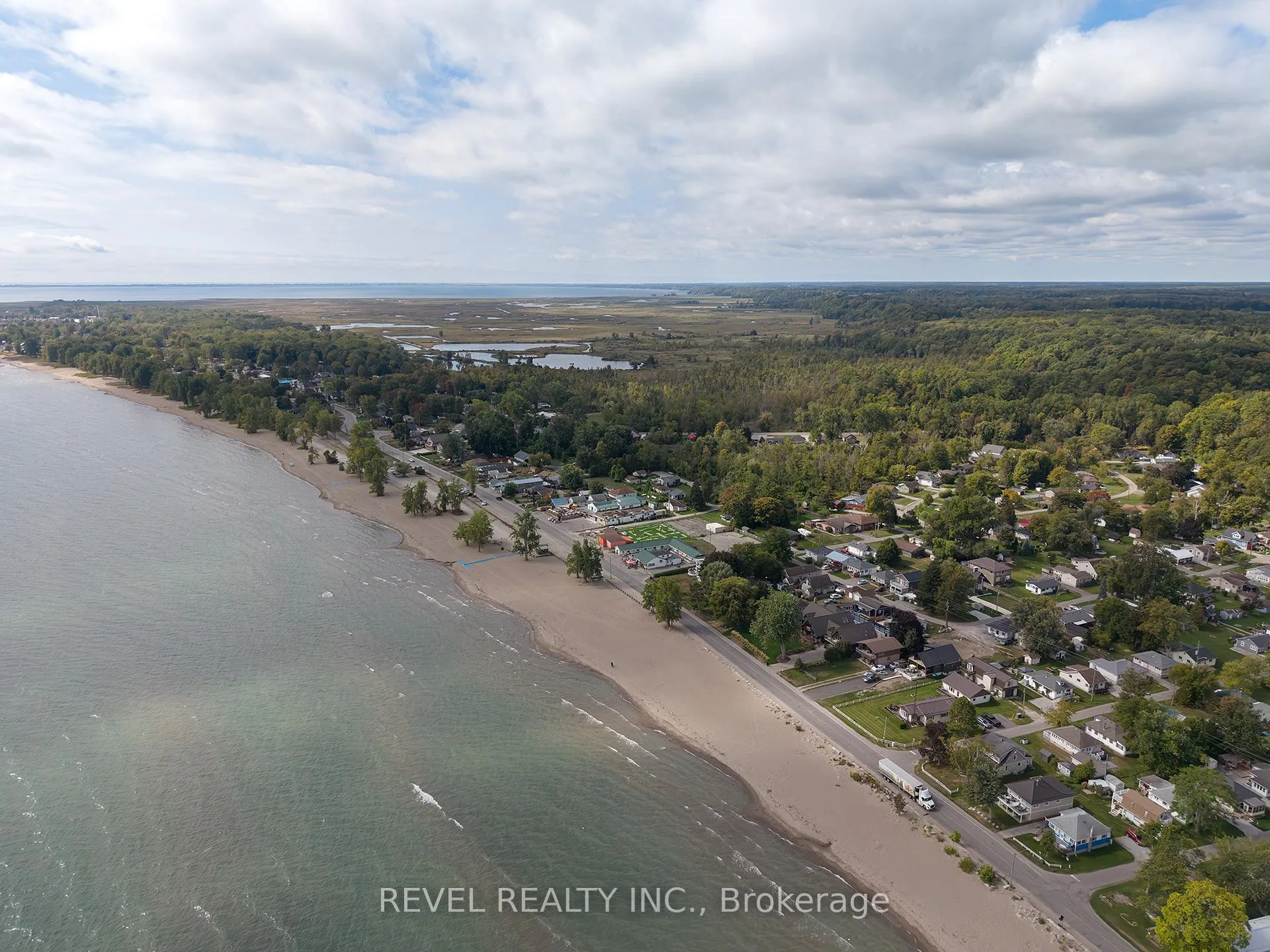 Photo 35 of 114 Hillview Crescent, Norfolk, Turkey Point — HOMEH