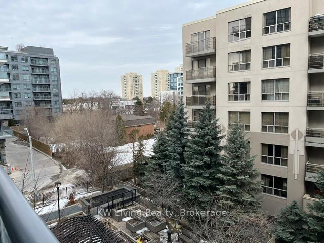 Front of Unit 418, 17 Kenaston Gardens