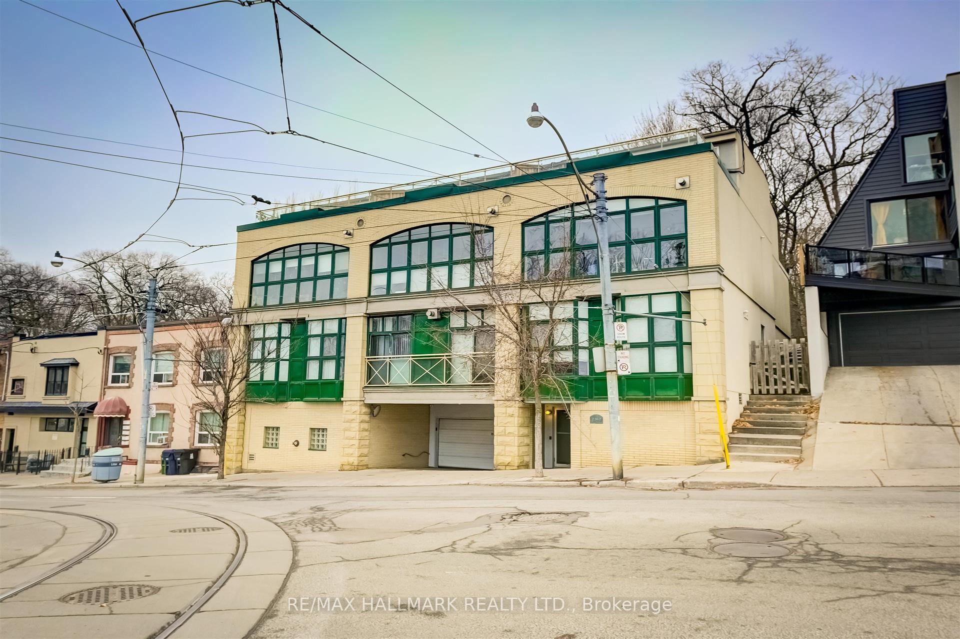Photo 1 of Unit 8, 2362 Queen Street E, Toronto, The Beaches — HOMEH