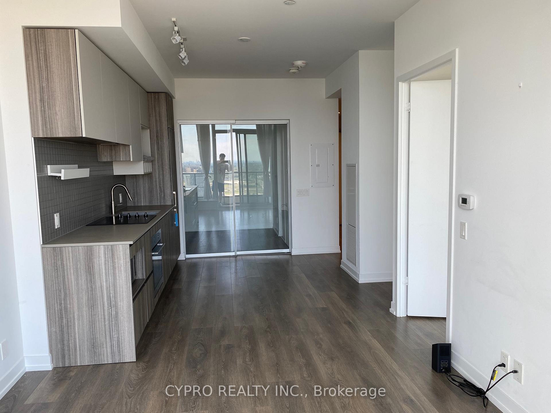 Photo 4 of Unit 3305, 5 Buttermill Avenue, Vaughan, Concord — HOMEH