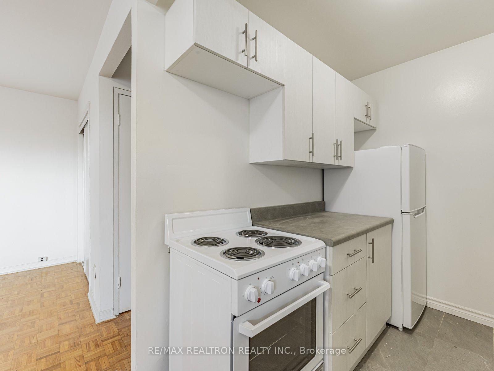Photo 9 of Unit 209, 165 Cosburn Avenue, Toronto, Danforth Village-East York — HOMEH