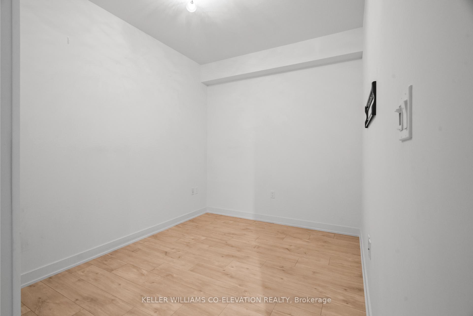 Photo 9 of Unit 911, 27 Bathurst Street, Toronto, Waterfront Communities — HOMEH
