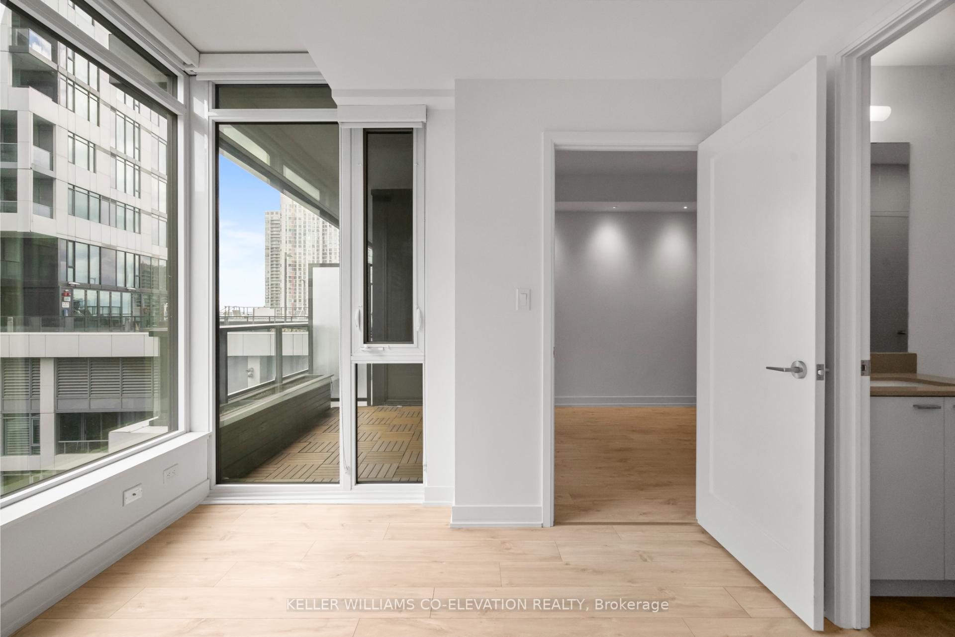 Photo 15 of Unit 911, 27 Bathurst Street, Toronto, Waterfront Communities — HOMEH