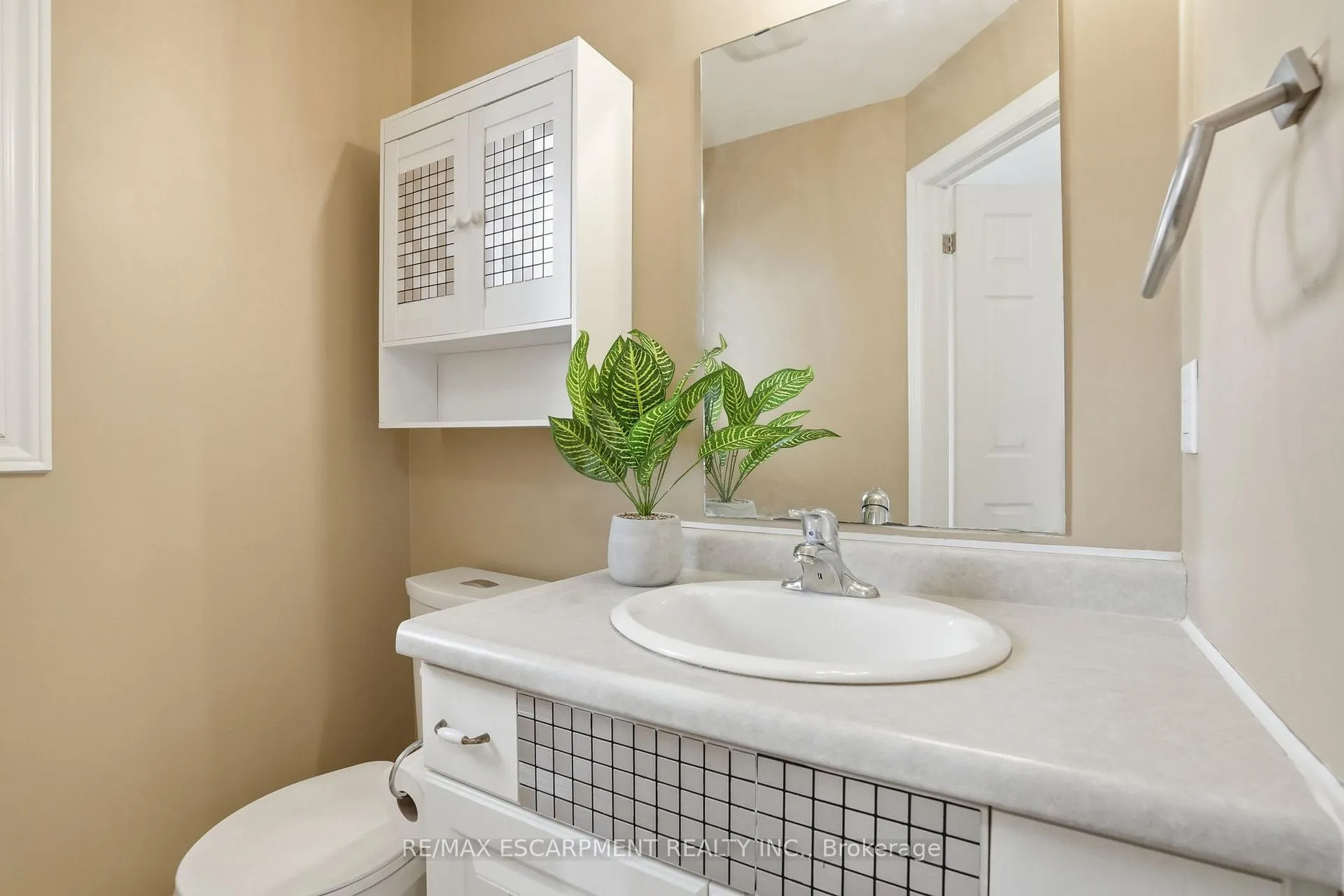 Photo 17 of 39 Butler Cove Road, Stratford — HOMEH
