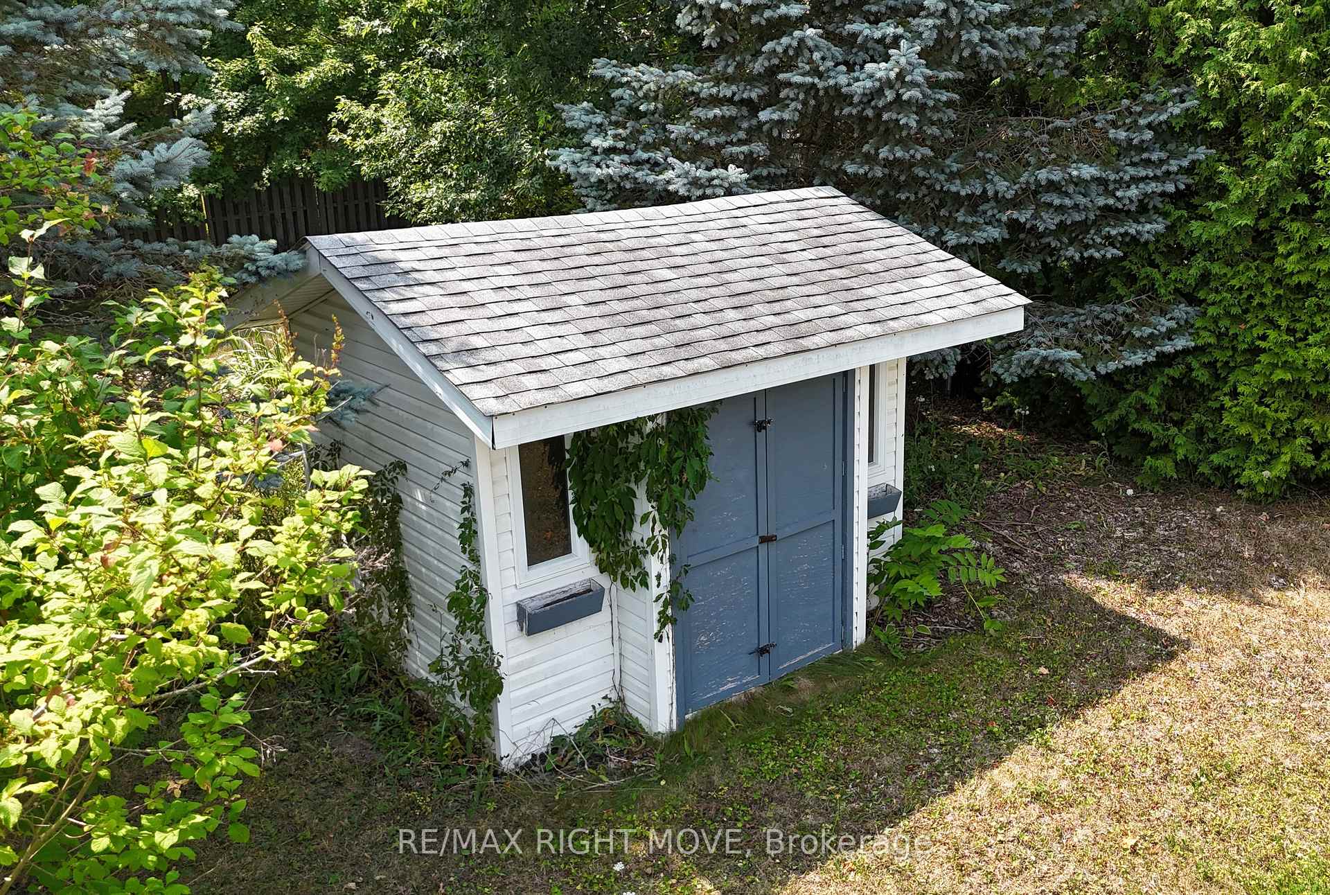 Photo 20 of 131 Athabaska Road, Barrie, Holly — HOMEH