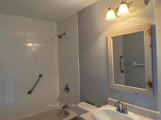 Photo 8 of Unit 310, 193 Lake Driveway Way W, Ajax, South West — HOMEH