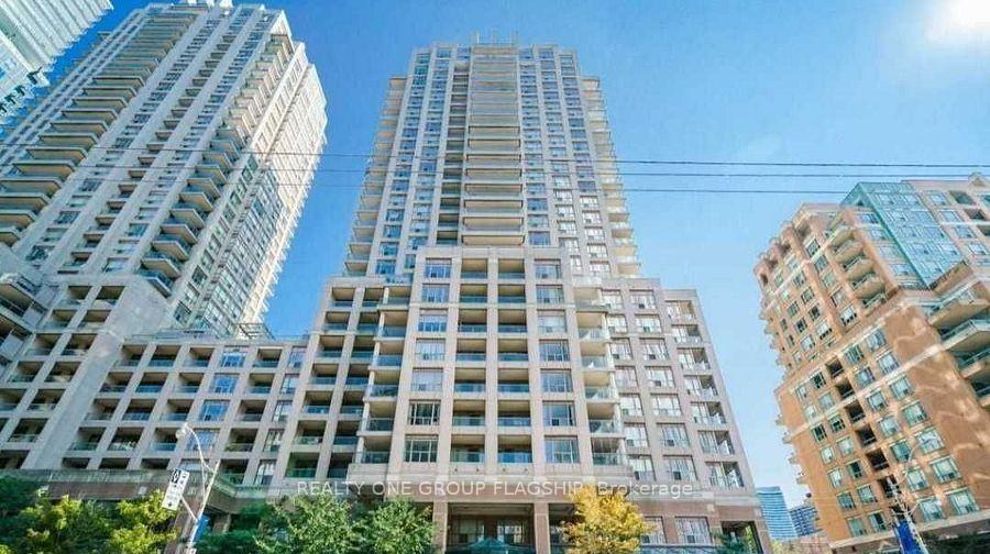 Photo 2 of Unit 2209, 909 Bay St. Street, Toronto, Bay Street Corridor — HOMEH
