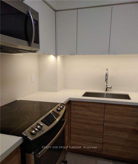 Photo 6 of Unit 2209, 909 Bay St. Street, Toronto, Bay Street Corridor — HOMEH