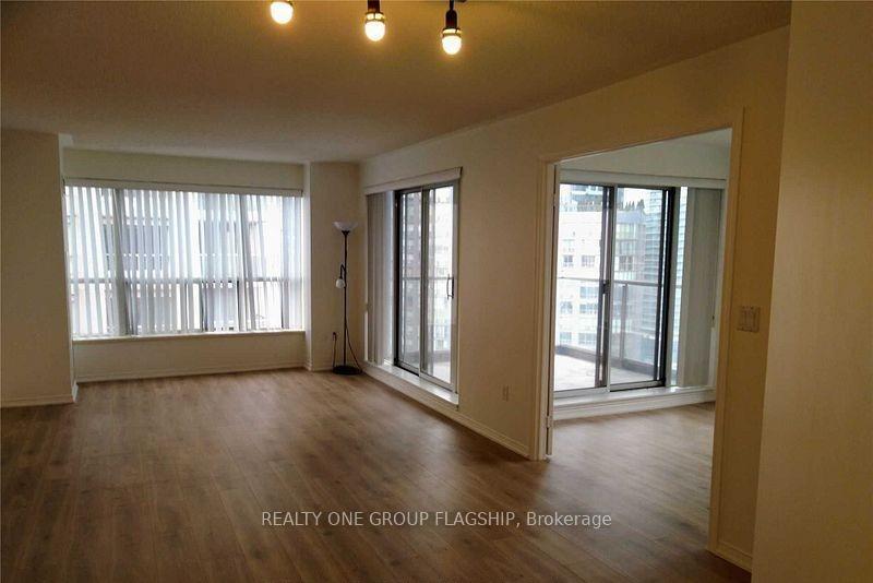 Photo 10 of Unit 2209, 909 Bay St. Street, Toronto, Bay Street Corridor — HOMEH