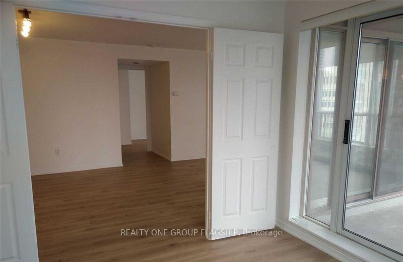 Photo 13 of Unit 2209, 909 Bay St. Street, Toronto, Bay Street Corridor — HOMEH