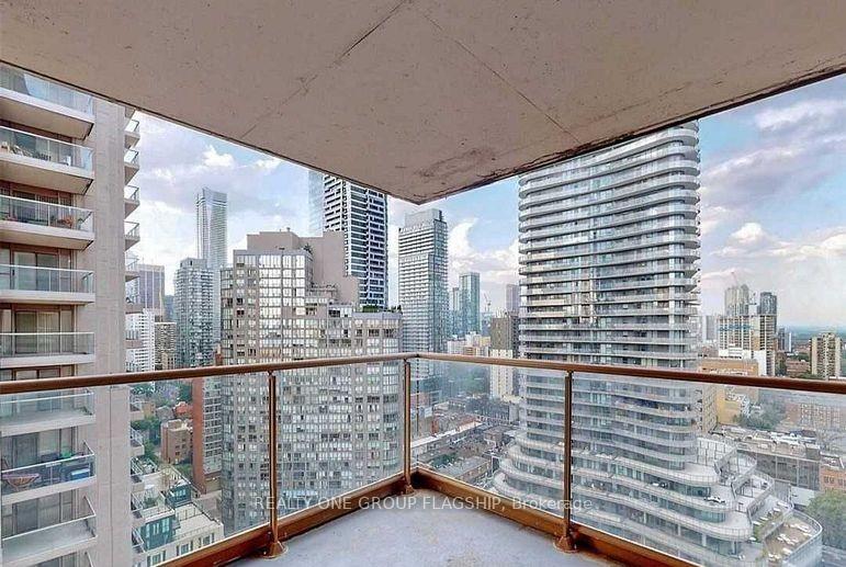 Photo 18 of Unit 2209, 909 Bay St. Street, Toronto, Bay Street Corridor — HOMEH