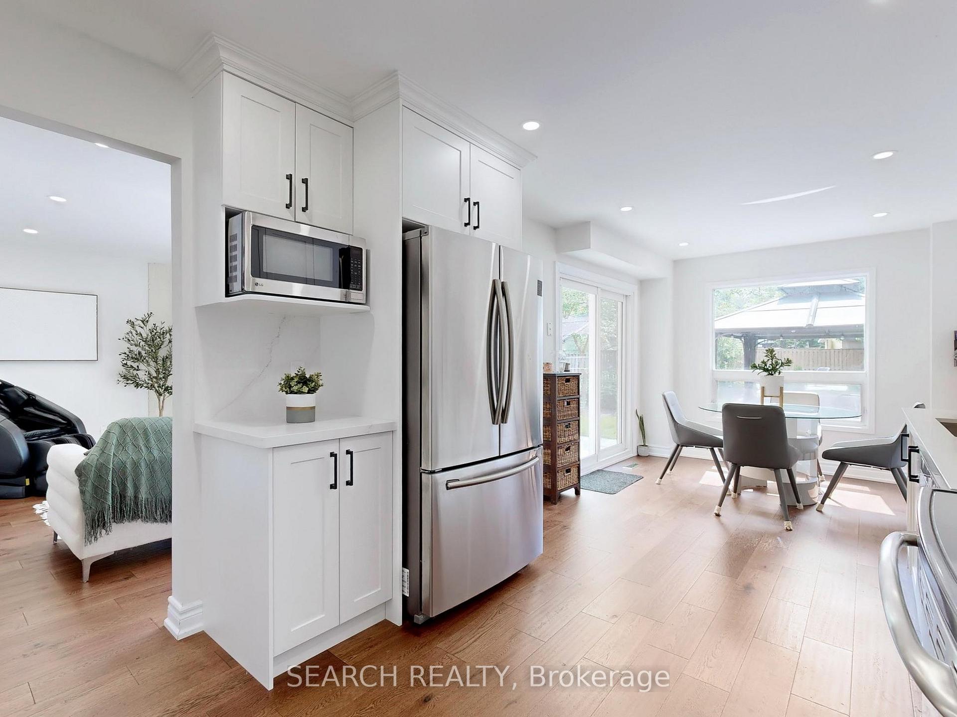 Photo 10 of 2 Angus Drive, Ajax, Central — HOMEH