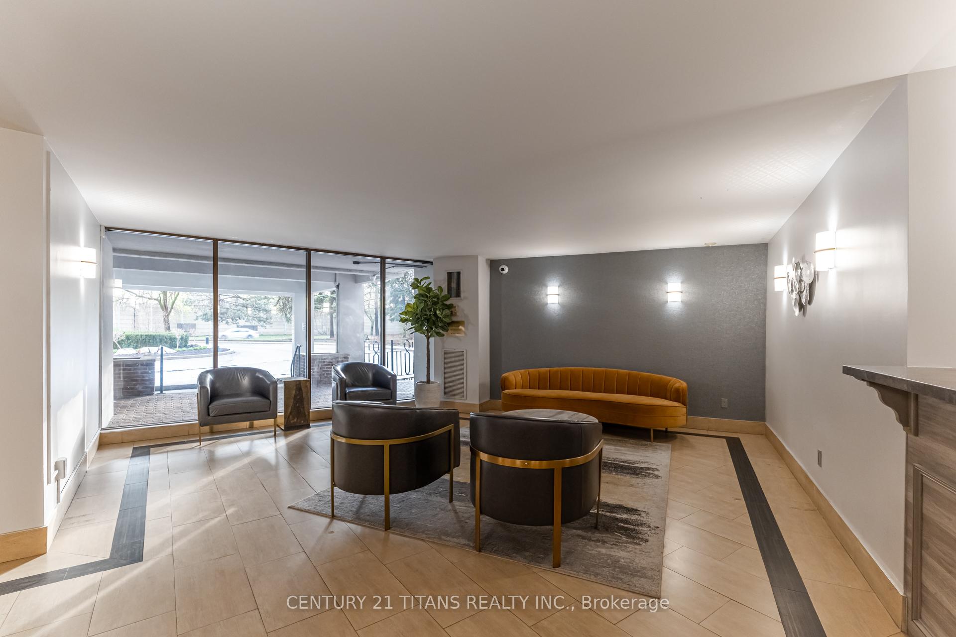 Photo 5 of Unit 1510, 5 Shady Golfway, Toronto, Flemingdon Park — HOMEH