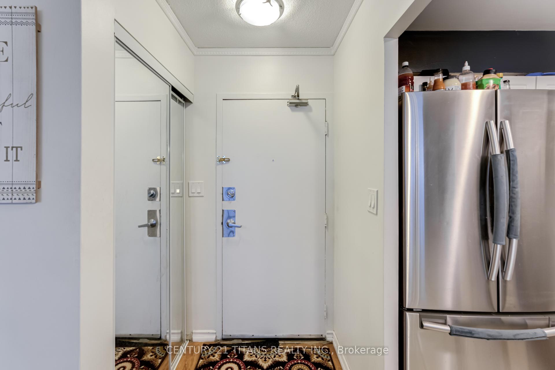 Photo 6 of Unit 1510, 5 Shady Golfway, Toronto, Flemingdon Park — HOMEH