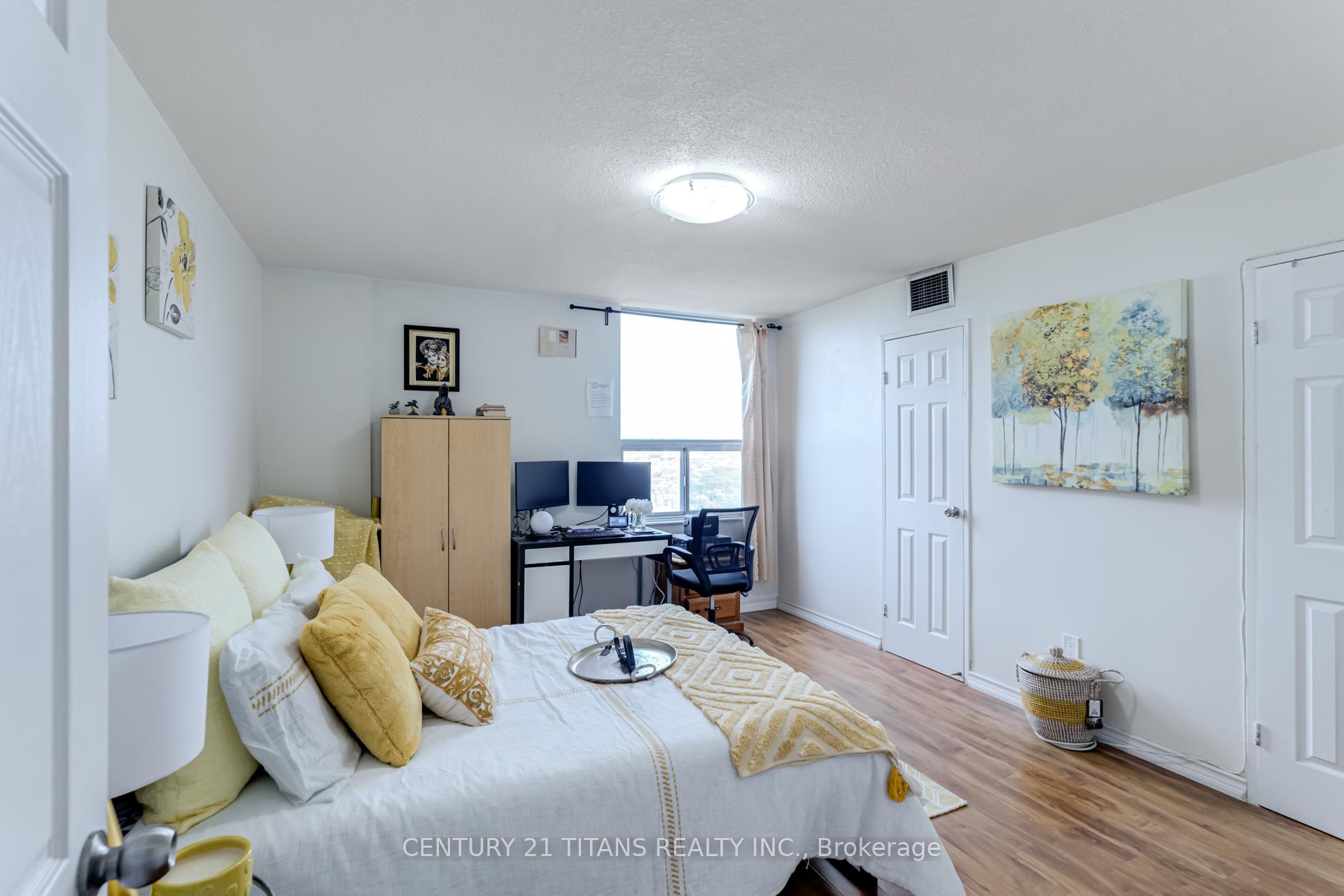 Photo 26 of Unit 1510, 5 Shady Golfway, Toronto, Flemingdon Park — HOMEH