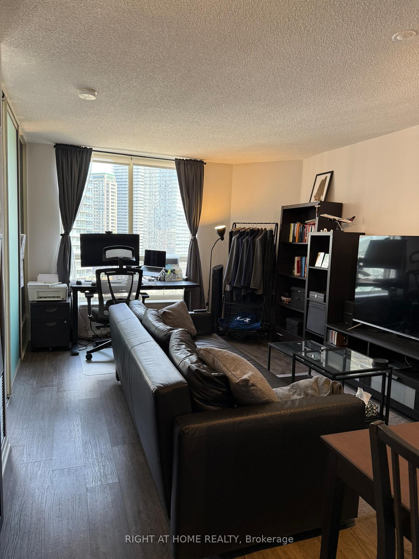 Photo 7 of Unit 2005, 44 St Joseph Street, Toronto, Bay Street Corridor — HOMEH