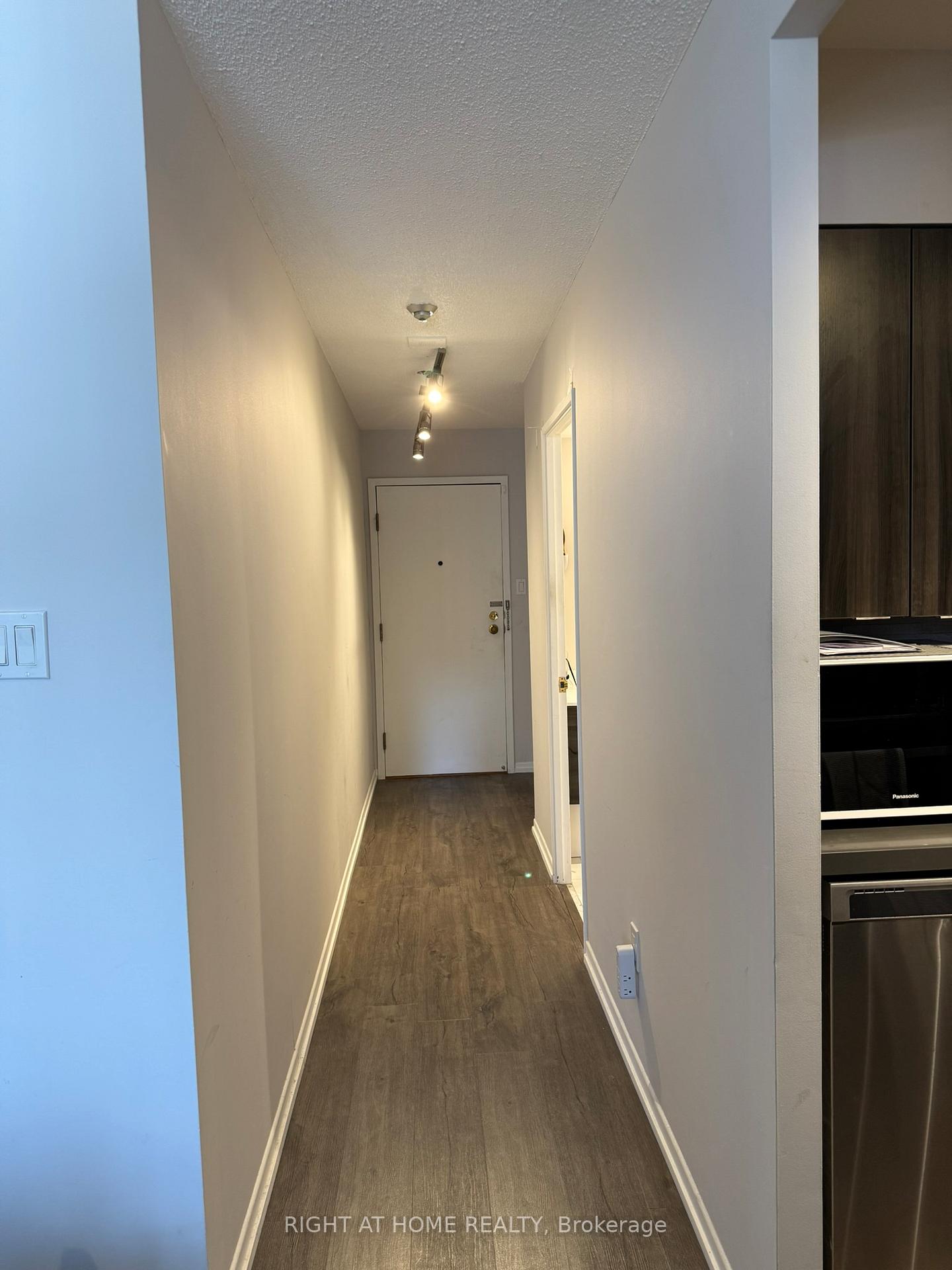 Photo 21 of Unit 2005, 44 St Joseph Street, Toronto, Bay Street Corridor — HOMEH