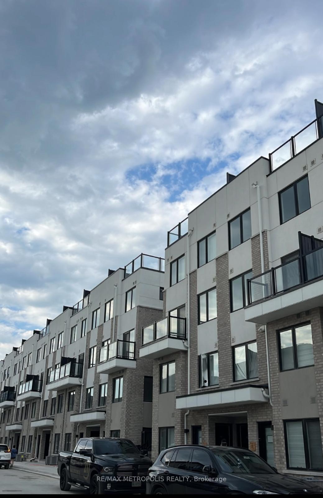 Front of Unit 225, 1695 Dersan Street