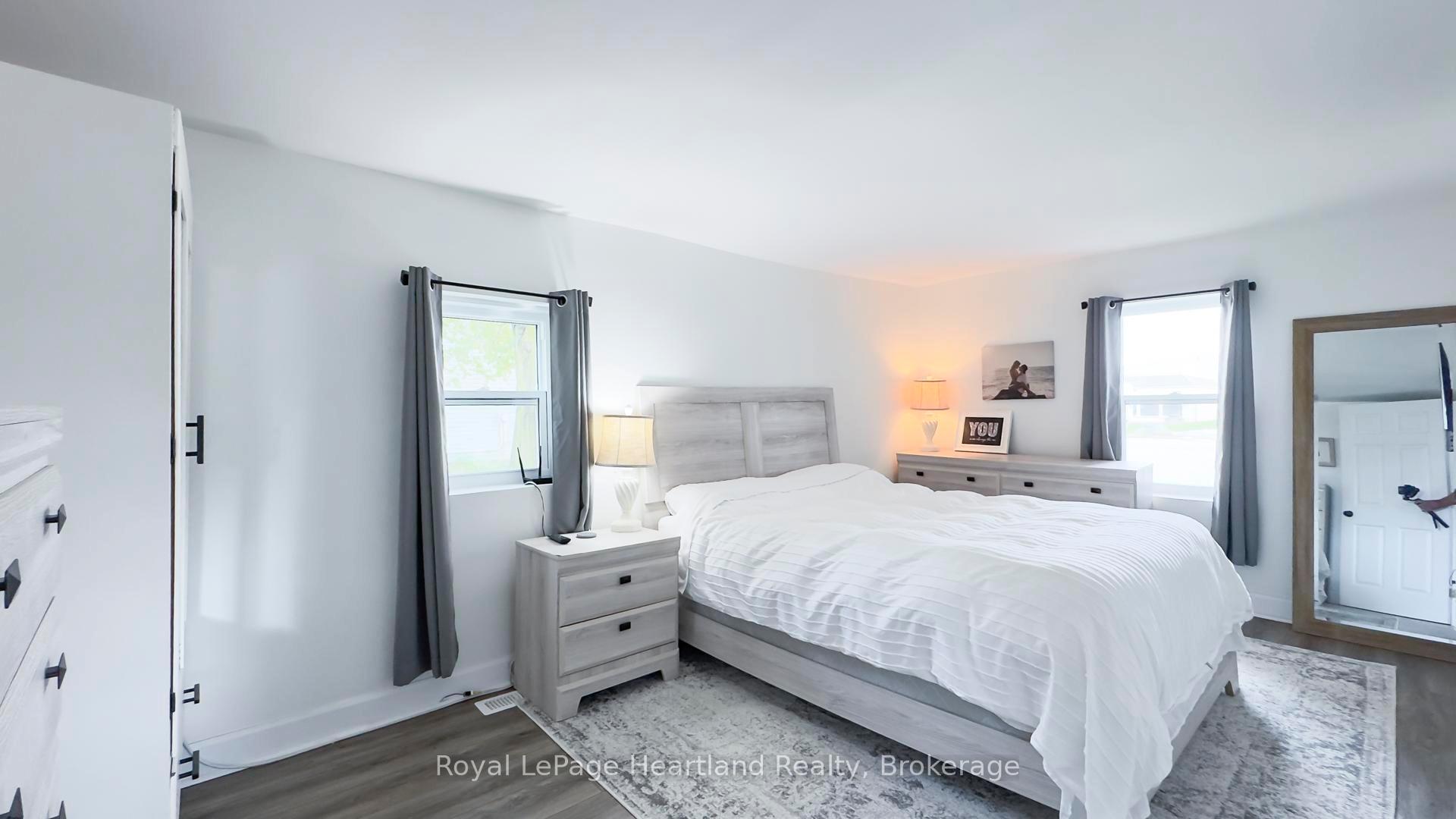 Photo 17 of 252 Huron Road, Goderich, Goderich (Town) — HOMEH
