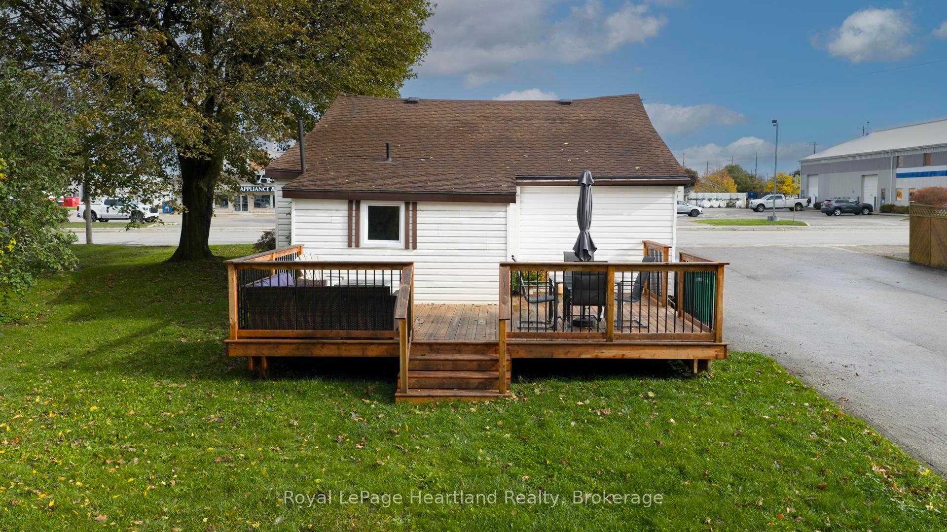 Photo 38 of 252 Huron Road, Goderich, Goderich (Town) — HOMEH
