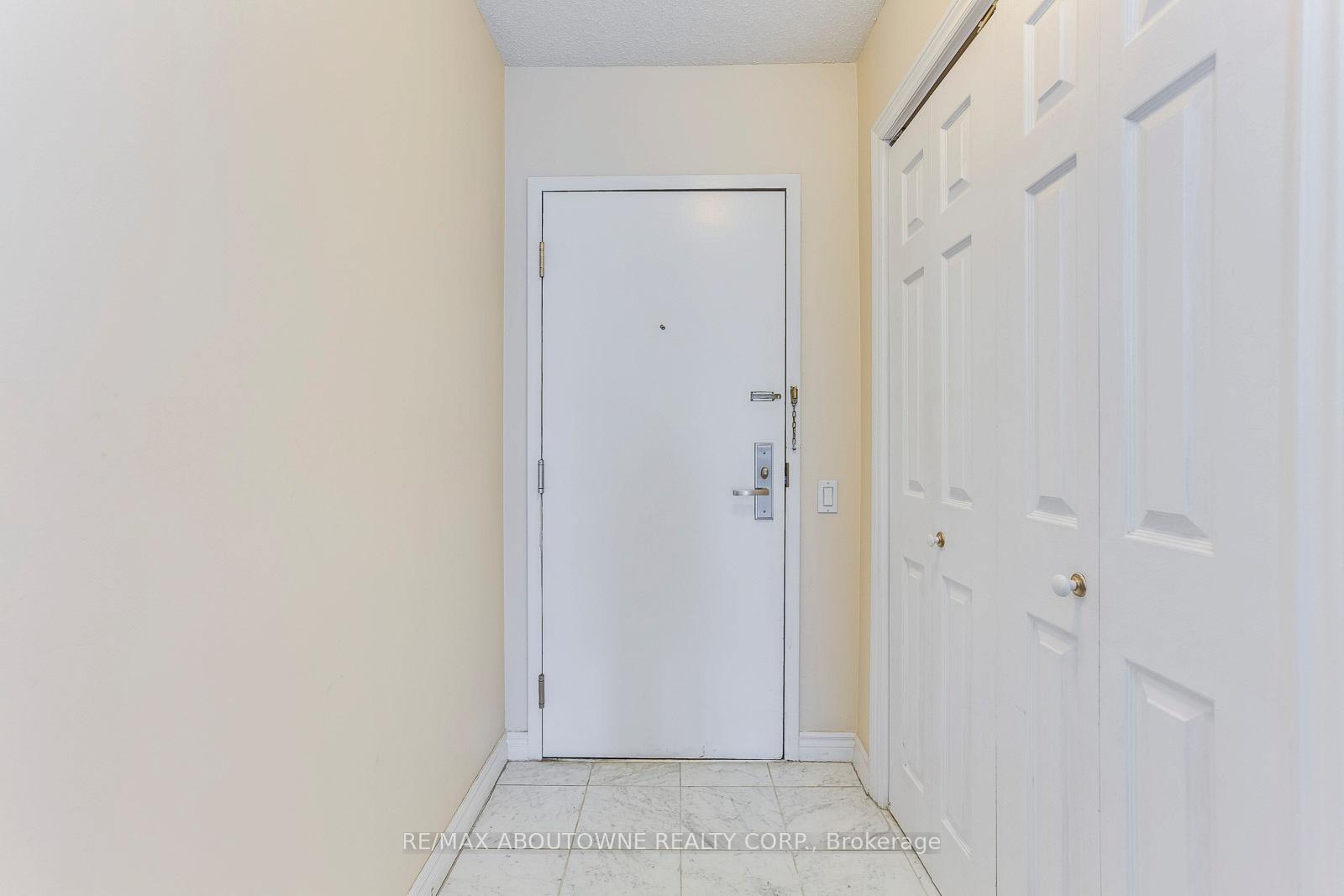 Photo 5 of Unit 701, 71 Simcoe Street, Toronto, University — HOMEH