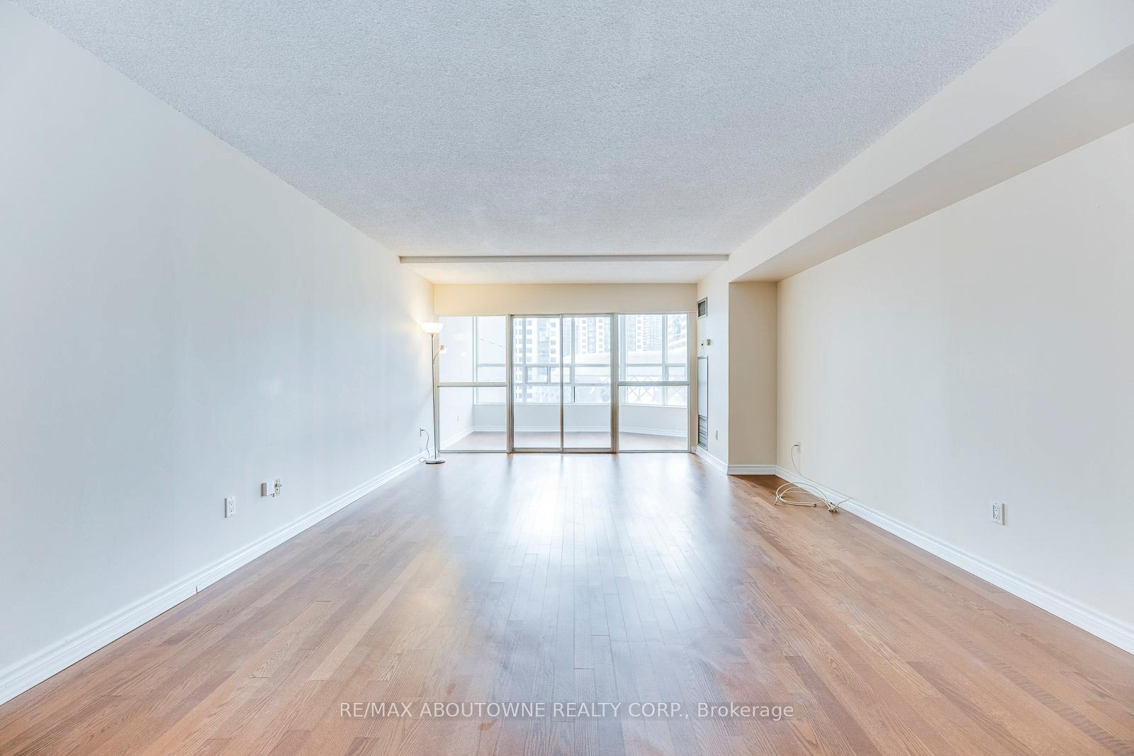 Photo 6 of Unit 701, 71 Simcoe Street, Toronto, University — HOMEH